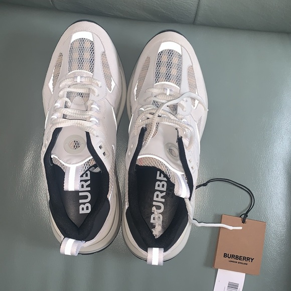 Burberry NWT authentic Sean Sneaker (Women) - Picture 7 of 10